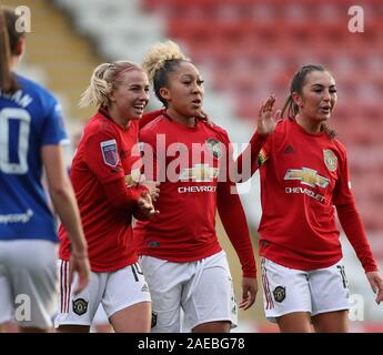 Lauren James (Mitte) von Manchester United feiert ihr zweites Tor gegen Everton während des Spiels der FA Women's Super League im Leigh Sports Village Stadium, Manchester. Stockfoto