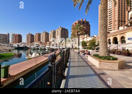 Doha, Qatar, Nov 23. 2019. Porto Arabien auf dem Pearl Island Stockfoto