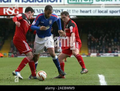 26. Januar 2013 - nPower Meisterschaft Fußball - Bristol City Vs. Ipswich Town - David McGoldrick platzt durch die Stadt Bristol Verteidigung - Foto: Paul Roberts/Oneuptop/Alamy. Stockfoto