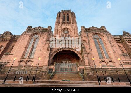 LIVERPOOL, ENGLAND-11 Mai 2015: Kathedrale von Liverpool oder die Kathedrale Kirche des auferstandenen Christus in Liverpool, Großbritannien Stockfoto