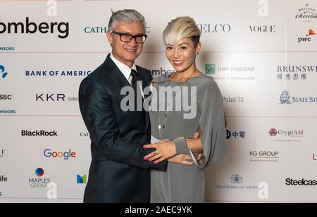 HONG KONG, Hong Kong SAR, China: 7. NOVEMBER 2019. Hongkong - geborene Schauspielerin JuJu Chan, Star der TV-Serie, Wu Attentäter mit Ehemann und Regisseur, Antony Szeto, an der die Women's Foundation 15. Jahrestag Gala. Alamy Stock Image/Jayne Russell Stockfoto