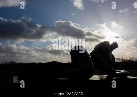 HENRY MOORE liegende Figur, 1956-62 Stockfoto