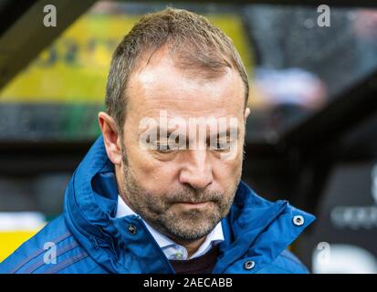 Sport, Fußball, Bundesliga, 2019/2020, Borussia Mönchengladbach gegen FC Bayern München 2-1, Stadion Borussia Park, Leiter Trainer Hansi Flick (FCB), DFL-Bestimmungen verbieten die Verwendung von Fotografien als BILDSEQUENZEN UND/ODER QUASI-VIDEO Stockfoto