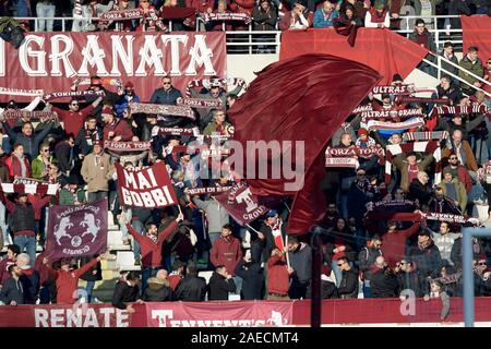 Turin, Italien. 08 Dez, 2019. 8. Dezember 2019; Grande Torino Olympischen Stadion, Turin, Piemont, Italien; Serie A Fußball, Torino gegen Fiorentina; die Anhänger der Torino FC-redaktionelle Verwendung Credit: Aktion Plus Sport Bilder/Alamy leben Nachrichten Stockfoto