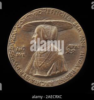 Diese Medaille oder Münze zeigt Anne von Ungarn, die Ehefrau von Ferdinand I. von Österreich, die 1547 starb, mit einer Rückseite aus dem Jahr 1524. Sie zeigt ihr Porträt und ihre Inschriften, die die numismatische Gestaltung und die königliche Gedenkpraxis des 16. Jahrhunderts widerspiegeln. Stockfoto