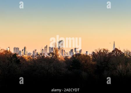 Ändern der Londoner Skyline im Abstand von einer klaren Winter am Nachmittag Stockfoto