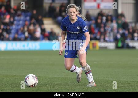 Kingston, UK. 17. Nov, 2019. Deanna Cooper von Chelsea Damen mit der Kugel während Super das Barclays FA Women's League Spiel zwischen Chelsea und Manchester City im Cherry Red Records Stadion, Kingston am Sonntag, den 8. Dezember 2019. (Credit: Jacques Feeney | MI Nachrichten) das Fotografieren dürfen nur für Zeitung und/oder Zeitschrift redaktionelle Zwecke verwendet werden, eine Lizenz für die gewerbliche Nutzung Kreditkarte erforderlich: MI Nachrichten & Sport/Alamy leben Nachrichten Stockfoto