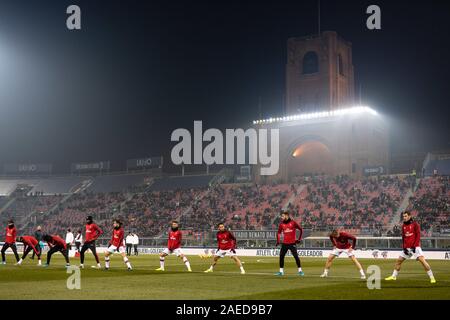 Bologna, Italien. 8 Dez, 2019. Heizung milanduring Bologna gegen Mailand, italienische Fußball Serie A Männer Meisterschaft in Bologna, Italien, 08. Dezember 2019 - LPS/Francesco Scaccianoce Credit: Francesco Scaccianoce/LPS/ZUMA Draht/Alamy leben Nachrichten Stockfoto