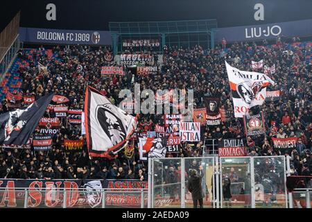 Bologna, Italien. 8 Dez, 2019. Fans milanduring Bologna gegen Mailand, italienische Fußball Serie A Männer Meisterschaft in Bologna, Italien, 08. Dezember 2019 - LPS/Francesco Scaccianoce Credit: Francesco Scaccianoce/LPS/ZUMA Draht/Alamy leben Nachrichten Stockfoto