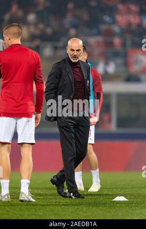 Bologna, Italien. 8 Dez, 2019. Stefano pioli (Mailand) in Bologna gegen Mailand, italienische Fußball Serie A Männer Meisterschaft in Bologna, Italien, 08. Dezember 2019 - LPS/Francesco Scaccianoce Credit: Francesco Scaccianoce/LPS/ZUMA Draht/Alamy leben Nachrichten Stockfoto