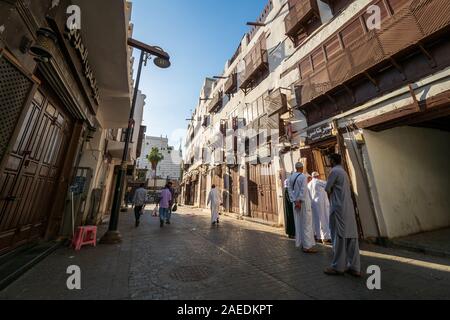 Außenansicht eines kürzlich renovierten traditionellen Wohngegend coral Bürgerhäuser in der Altstadt Al Balad, Jeddah, KSA, Saudi-Arabien Stockfoto