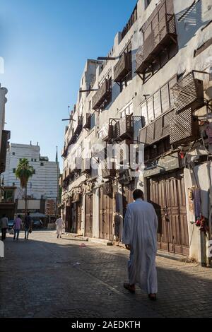 Außenansicht eines kürzlich renovierten traditionellen Wohngegend coral Bürgerhäuser in der Altstadt Al Balad, Jeddah, KSA, Saudi-Arabien Stockfoto