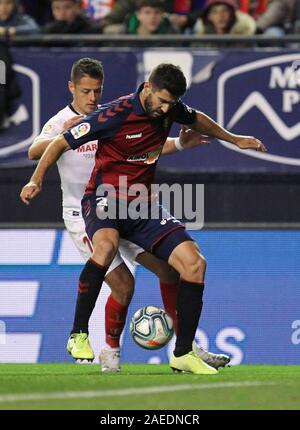 Spanien. 08 Dez, 2019. Campeonato de Liga de Primera División, Liga Santander. 08.12.2019. Pamplona. Estadio El Sadar. Osasuna-Sevilla. Partido de Futbol disputado esta noche en Osasuna y Sevilla y que ha finalizado con el resultado de 1-1. Raul Navas Credit: CORDON PRESSE/Alamy leben Nachrichten Stockfoto