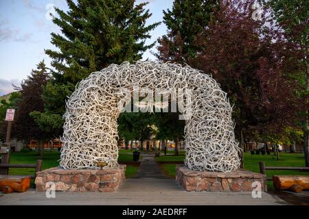 Geweih Arch mit Sky in Jackson, Wyoming Stockfoto