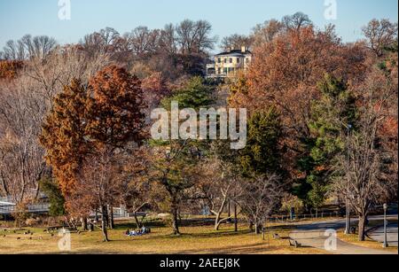 Philadelphia Pennsylvania - November 26, 2019: Blick auf Fairmount Park und Zitrone Hill Mansion in Philadelphia, Pennsylvania Stockfoto