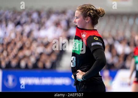 Kumamoto, Japan. 09 Dez, 2019. Handball, Frauen-WM 2019, Hauptrunde, Gruppe 1, 7. Spieltag, Deutschland - Serbien. Amelie Berger ist enttäuscht. Credit: Marco Wolf/dpa/Alamy leben Nachrichten Stockfoto