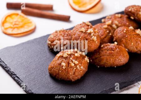 Süße traditionelle hausgemachte griechische melomakarona für Weihnachten Stockfoto