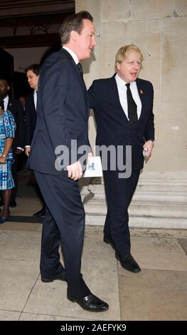 Premierminister David Cameron und der Londoner Bürgermeister Boris Johnson am 20. Jahrestag gedenken an den Tod von Stephen Lawrence. Stockfoto