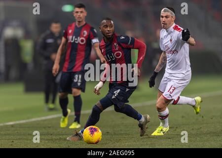 Stefano Denswil (Bologna) Alessio Romagnoli (Mailand) während Erie der Italienischen eine "Übereinstimmung zwischen Bologna 2-3 Mailand für Renato Dall Ara Stadium am 08 Dezember, 2019 in Bologna, Italien. (Foto von Maurizio Borsari/LBA) Stockfoto