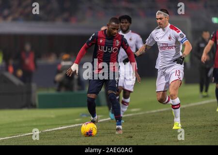 Stefano Denswil (Bologna) Alessio Romagnoli (Mailand) während Erie der Italienischen eine "Übereinstimmung zwischen Bologna 2-3 Mailand für Renato Dall Ara Stadium am 08 Dezember, 2019 in Bologna, Italien. (Foto von Maurizio Borsari/LBA) Stockfoto