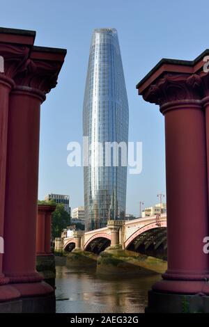 Eine Blackfriars Hotels und Wohnungen, die Vase, London, Vereinigtes Königreich Stockfoto