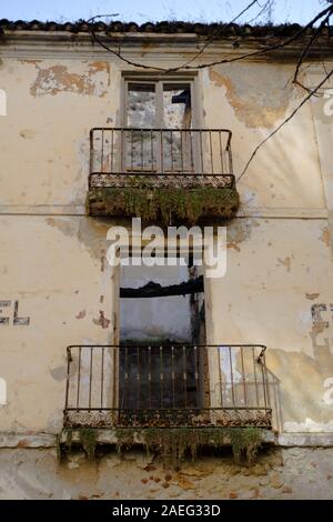 Ein Spaziergang durch die Schlucht des Rio Alhama von Alhama de Granada in Andalusien, Spanien Stockfoto