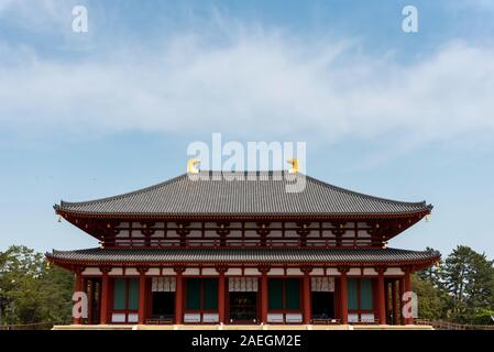 April 22, 2019: Traditionelle Tempel Eingang in Nara, Japan. Stockfoto