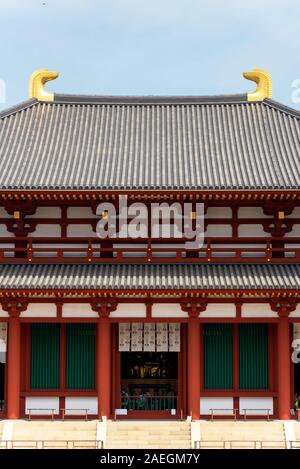 April 22, 2019: Traditionelle Tempel Eingang in Nara, Japan. Stockfoto