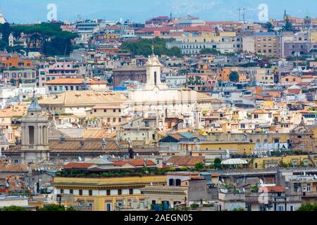Rom, Italien, 05.Oktober, 2018: Schöne Aussicht auf die Ewige Stadt Dächer Stockfoto