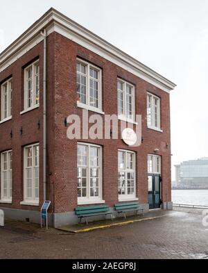 Gegenüber vom Restaurant Scheepskameel, Amsterdam, Niederlande Stockfoto