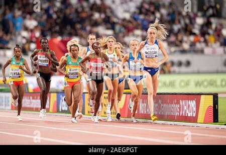 Eilish McColgan (GBR/Platz 10), Karissa Schweizer (USA/9. Platz), Konstanze KLOSTERHALFEN (Deutschland/Platz 3), Sieger Hellen Obiri (KEN/1. Platz), Gemechu Tsehay (ETH/Platz 4)), Margaret Chelimo Kipkemboi (KEN/Platz 2), Aktion, Feld, Pulka, Frauen 5000 m-Finale am 05.10.2019 Leichtathletik WM 2019 in Doha/Katar, vom 27.09. - 10.10.2019. | Verwendung weltweit Stockfoto