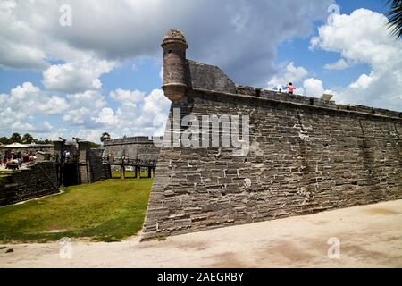 Wachtturm und starke Bastion Mauern des Castillo de San Marcos Fort Marion historischen Stein Festung St Augustine florida usa Stockfoto