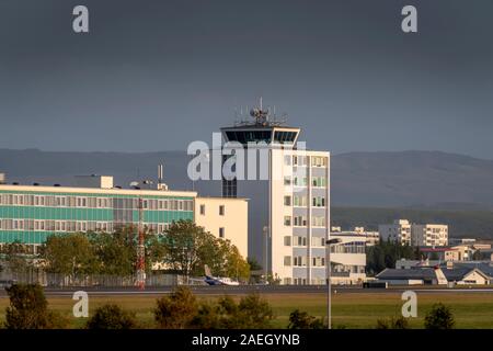 Turm am nationalen Flughafen von Reykjavik, Reykjavik, Island Stockfoto