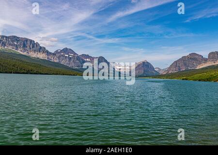 Lake Sherburne ist ein Reservoir von Lake Sherburne Damm im Many Glacier Region des Glacier National Park in Montana gebildet. Stockfoto