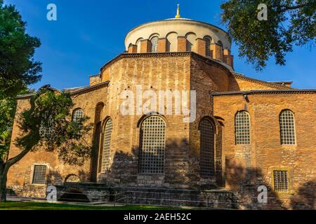 Blick auf den griechischen Orthodoxen Kirche Hagia Irene in Istanbul, Türkei Stockfoto
