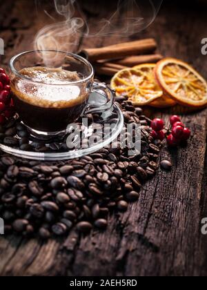 Dampfenden Espresso Kaffee - in der Nähe Stockfoto
