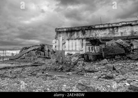 Die Verbrennungsanlagen von Krematorium II und Gaskammern in Auschwitz II-Birkenau Death Camp. Heinrich Himmler befahl die Vernichtung der Juden. Buildi Stockfoto