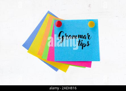 Tipps zur grammat eticky Papier Stockfoto