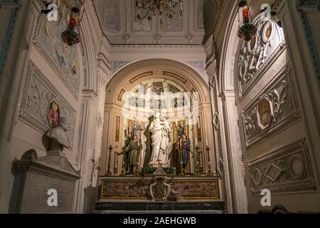 Madonna in der Kathedrale San Lorenzo Martire, Trapani, Sizilien, Italien, Europa | Trapani Kathedrale Madonna, die Basilika von St. Lawrence, der Märtyrer, T Stockfoto