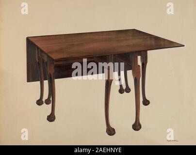 Dieser Tisch mit Tatorbeinen von Joseph Sudek, der um 1938 gebaut wurde, verfügt über Klappbeine, Kugel- und Klauenfüße, eine rechteckige Platte, und Holzkonstruktion, die amerikanisches Möbeldesign und Handwerkskunst des frühen 20. Jahrhunderts widerspiegelt. Stockfoto