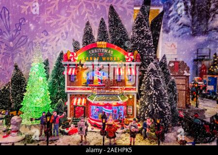 Weihnachten Dekoration - Vertretungen von Ländern mit Weihnachten Themen und Weihnachten spiele - Candy arbeitet Stockfoto