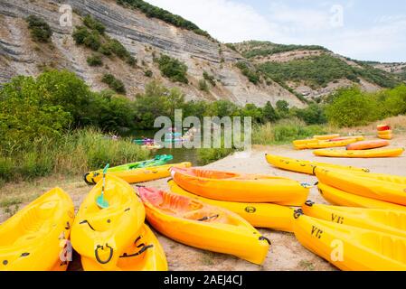 Kajak paddeln, Vals les Bains Ardeche, Frankreich Stockfoto