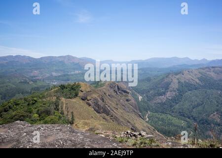 Hügeln über Munnar Tee Plantagen, Kerala, Indien Stockfoto