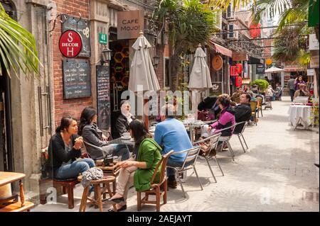 Cafe in der Taikang Road, Shanghai, China Stockfoto