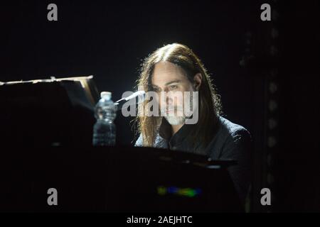 Dezember 7, 2019 - Asti (Italien): songwriter Manuel Agnelli der Betriebsart nach Geschäftsschluss spielt mit Rodrigo D'Erasmo Live at Palco 19. Stockfoto