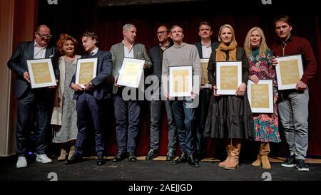 Hamburg, Deutschland. 09 Dez, 2019. Die Gewinner des LeadAwards 2019 wird auf der Bühne sein nach der Zeremonie. Quelle: Axel Heimken/dpa/Alamy leben Nachrichten Stockfoto