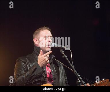 Dezember 7, 2019 - Asti (Italien): songwriter Manuel Agnelli der Betriebsart nach Geschäftsschluss spielt mit Rodrigo D'Erasmo Live at Palco 19. Stockfoto