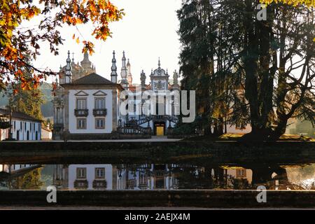 Der Mateus-Palast, die Casa de Mateus oder Palácio de Mateus - die Heimat von Mateus Rose - gilt als das schönste Gebäude der Welt. Stockfoto