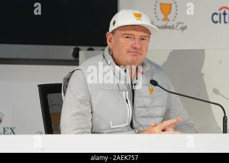 Victoria, Melbourne, Australien. 9 Dez, 2019. Ernie Els besucht die 2019 Präsidenten Cup Captains' Pressekonferenz auf der Royal Melbourne Club. Credit: Debby Wong/ZUMA Draht/Alamy leben Nachrichten Stockfoto