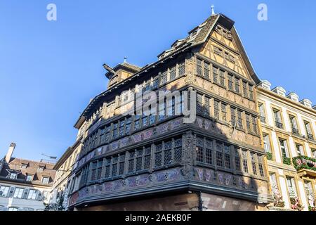 Haus Kammerzell ist eines der berühmtesten Gebäude in Straßburg und eines der am meisten verzierten und gut erhaltene mittelalterliche zivilen Gehäuse Gebäude in l Stockfoto